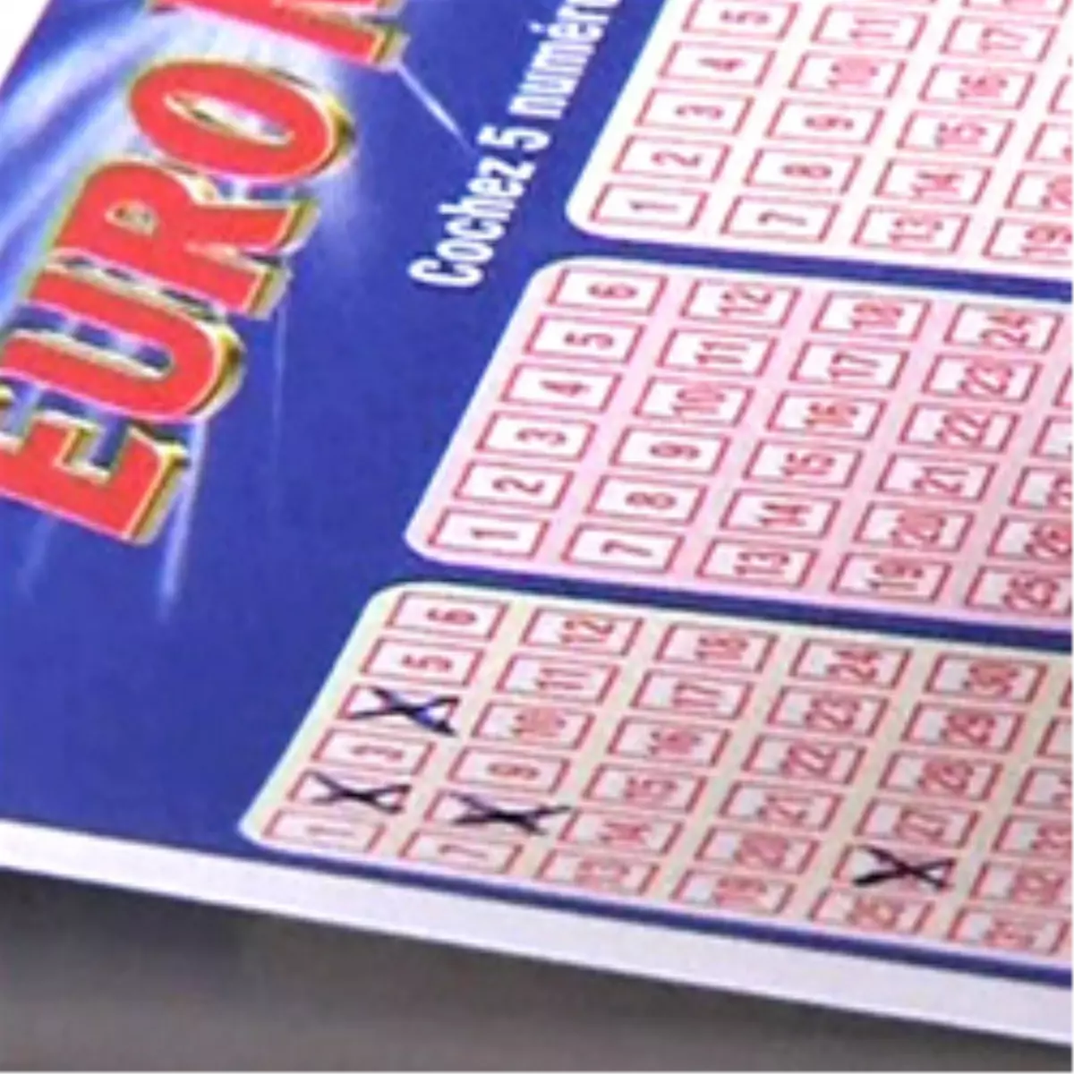 113 Milyon Sterlin\'i Çöpe Attı