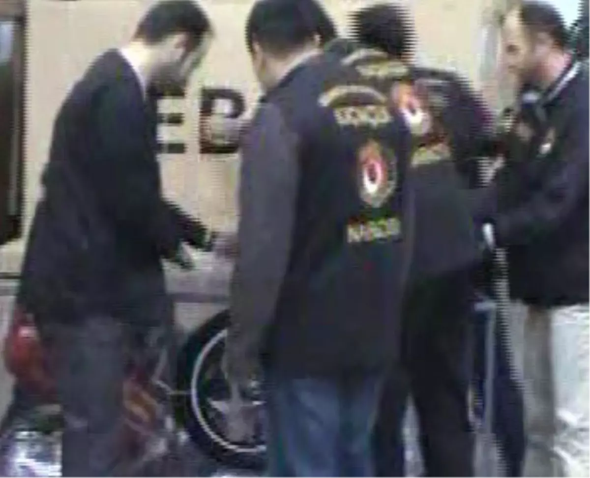 İstanbul\'da Elektirikli Bisiklet Operasyonu