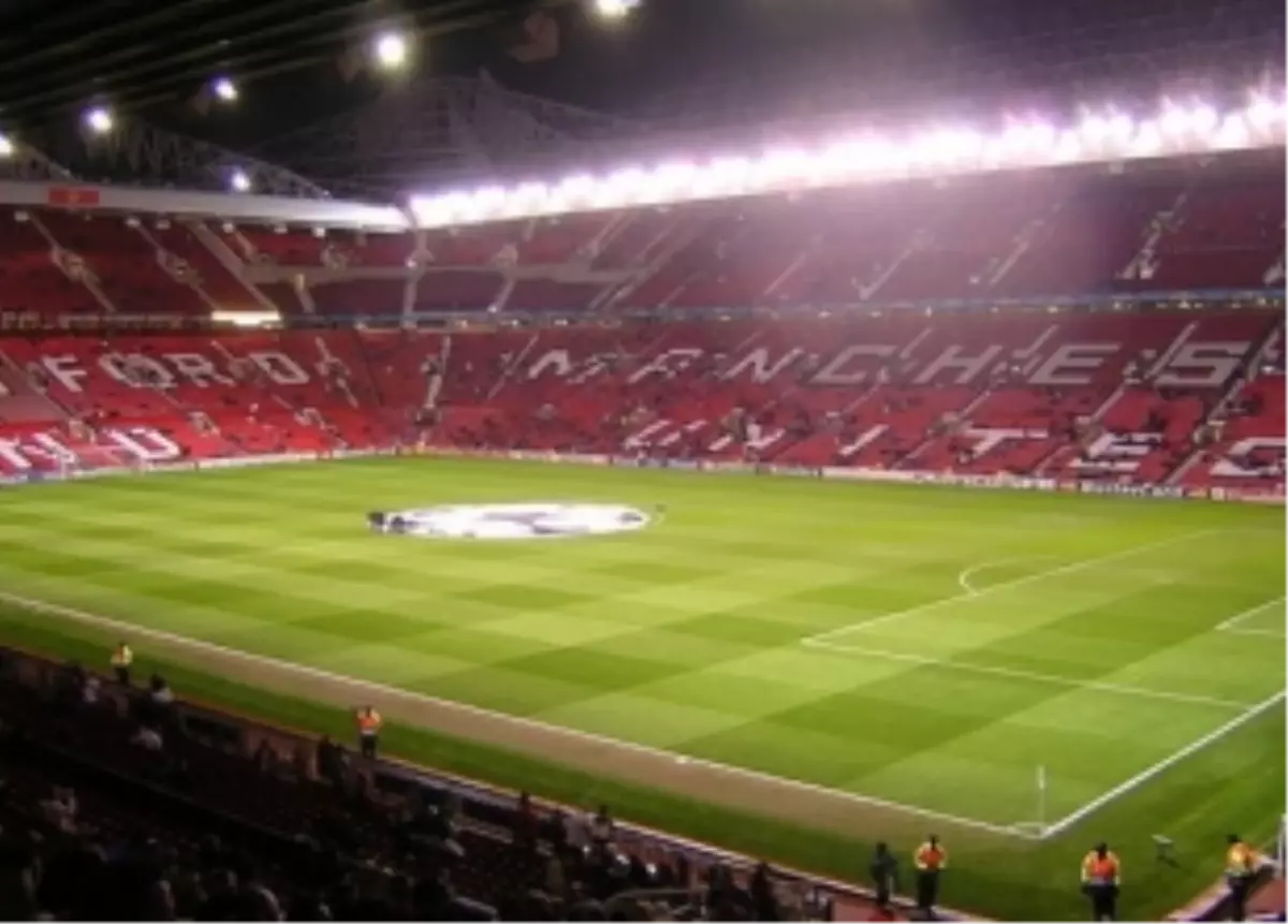 Old Trafford\'da Tarihi Gece!