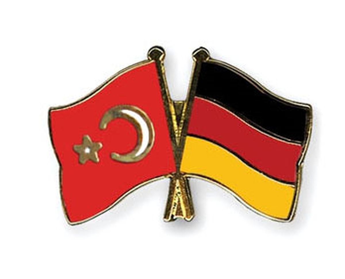 Almanya'yı Zafere Yine Türk Kökenli Futbolcular Götürdü