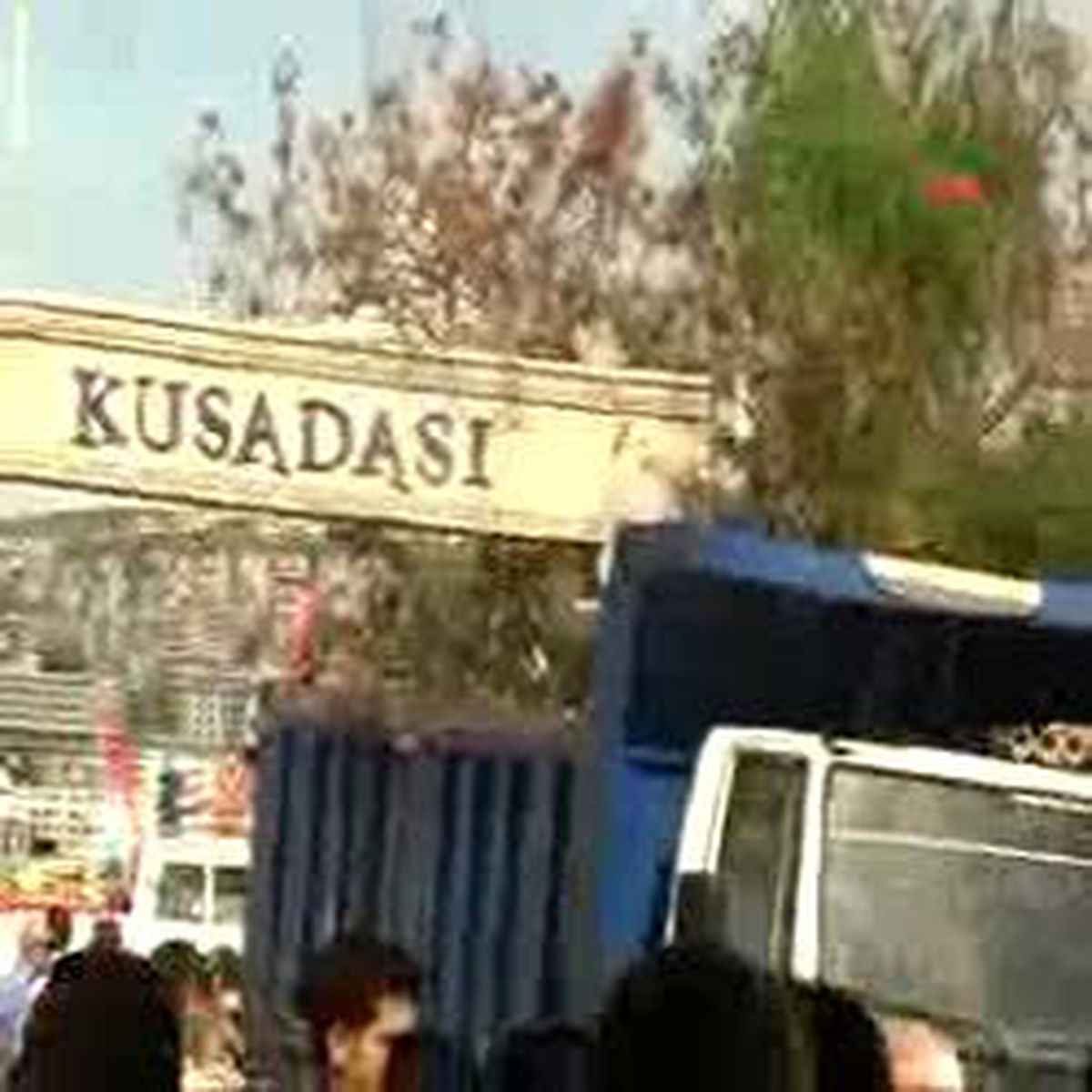 Kuşadası Limanı´nda Yıkım Gerginliği