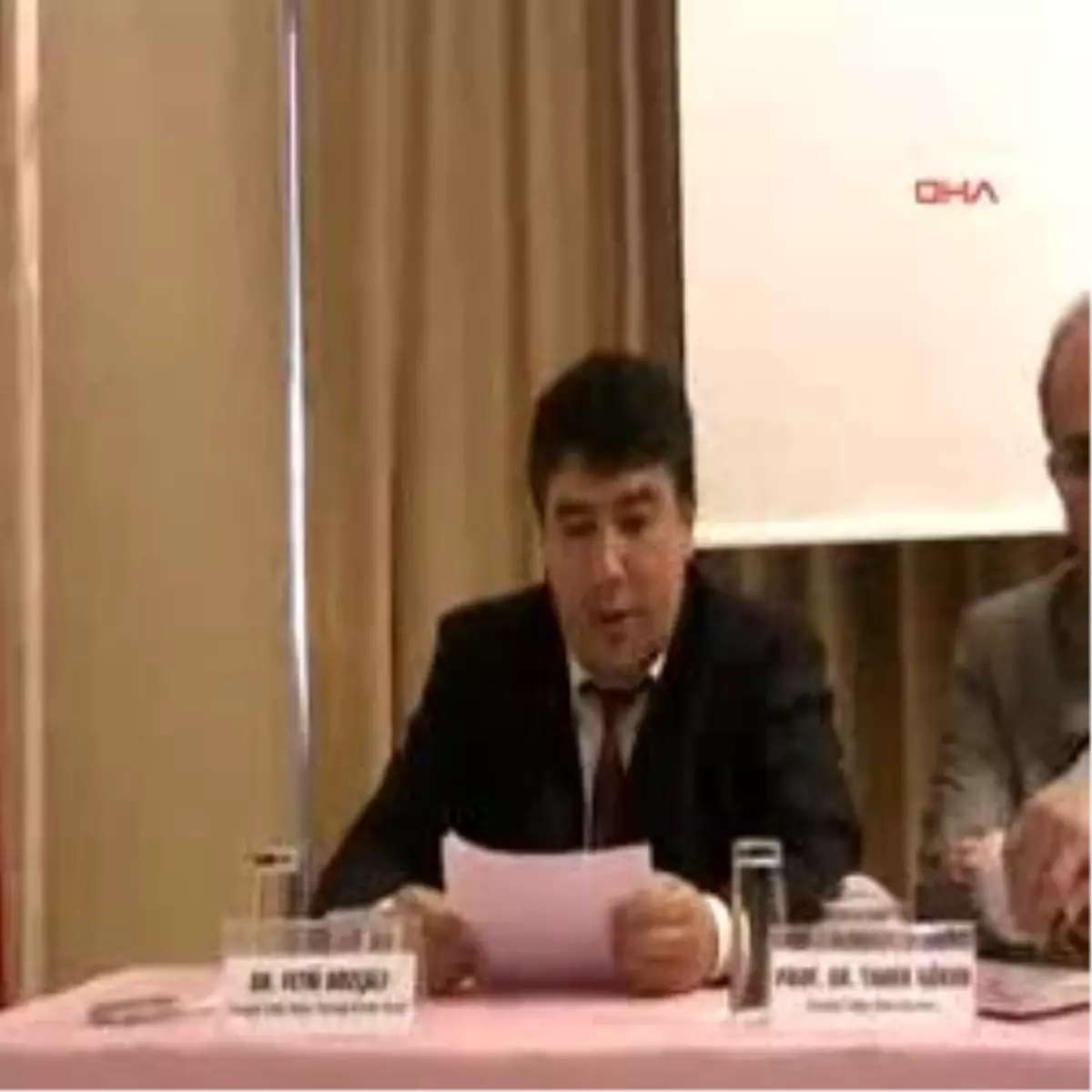 İstanbul Tabip Odası \'Aile Hekimliği Uygulamasını\' Eleştirdi...