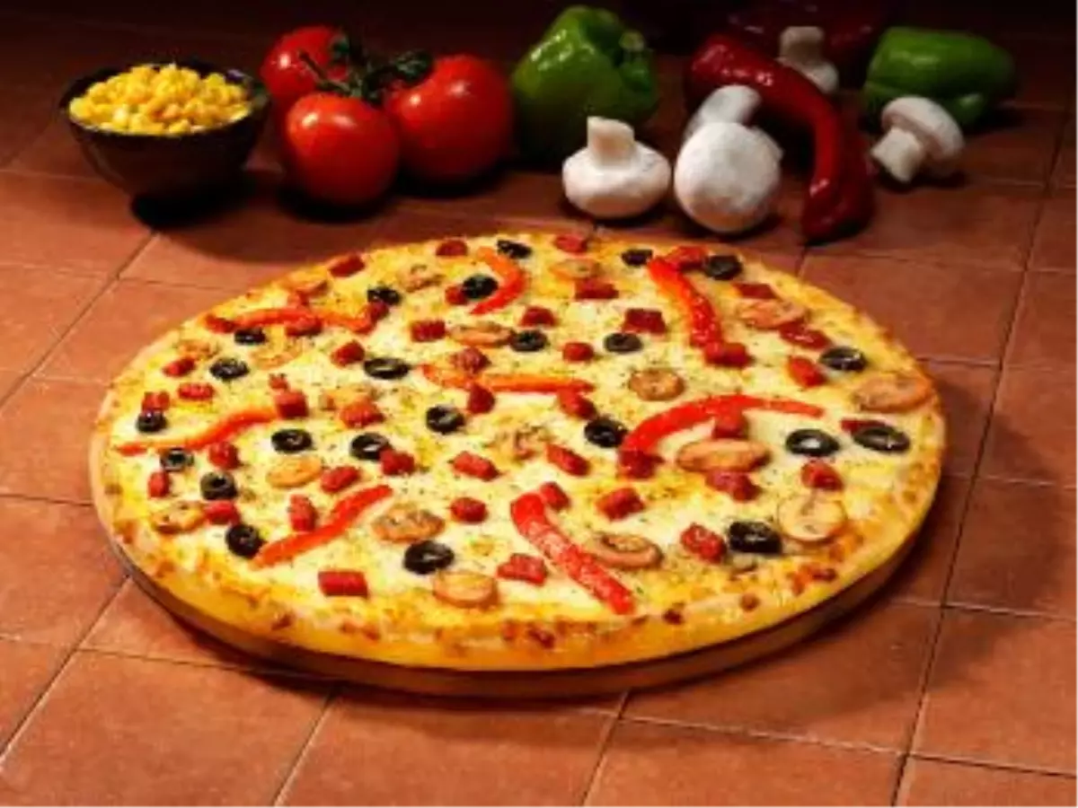 Derbide Takımlar Gol Yemedi Ama Taraftarlar Bol Bol Pizza Yedi!