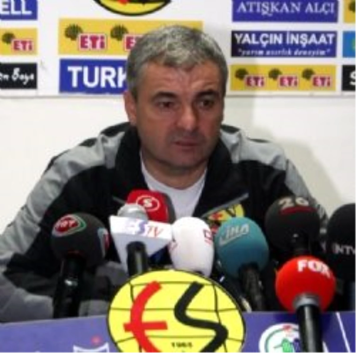 Sivasspor Teknik Direktörü Çalımbay: "En Büyük Sıkıntımız Zaman"