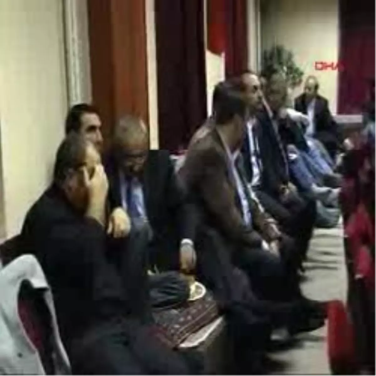 Bakan Yıldırım Sıra Gecesinde Türkü Söyledi