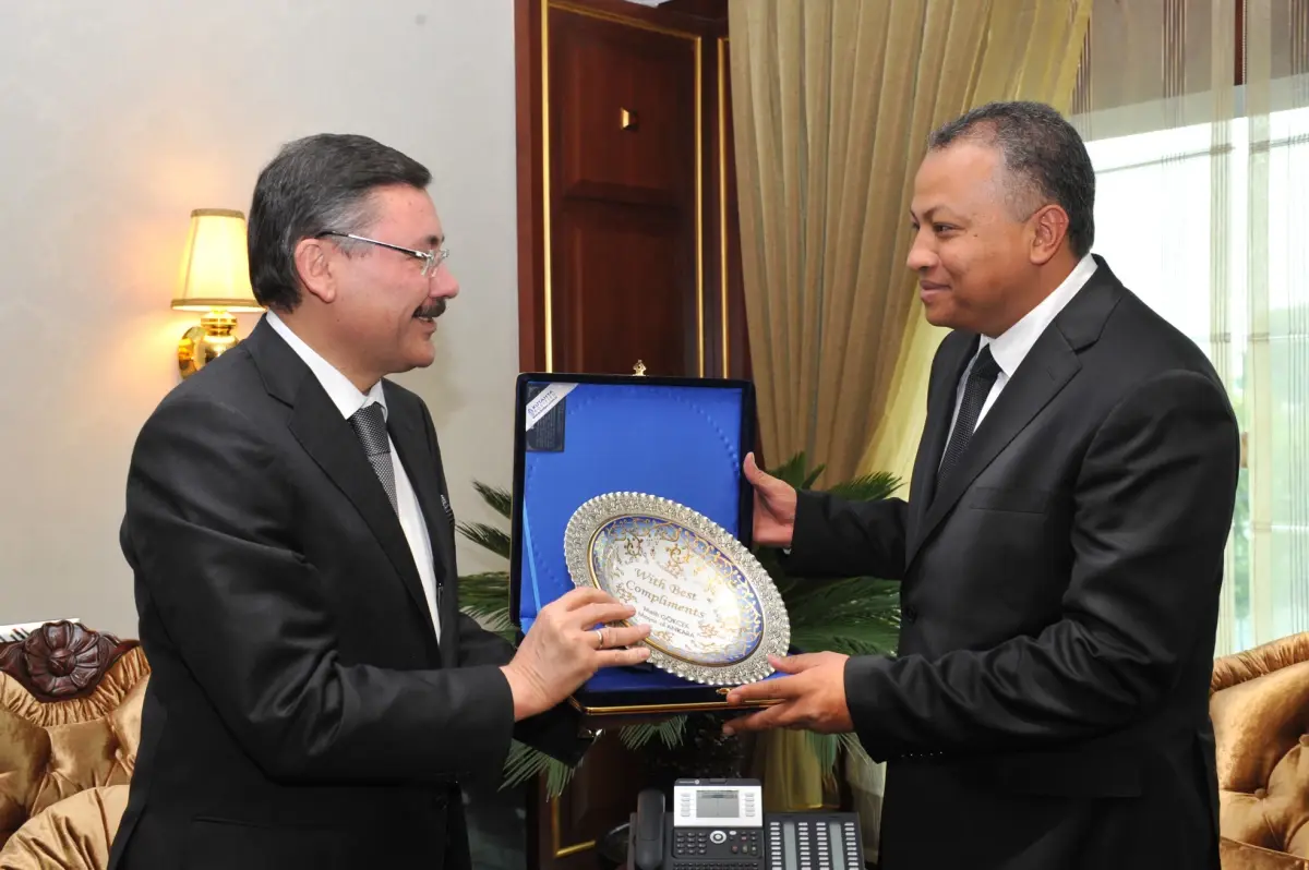Madagaskarlı Bakandan, Başkan Gökçek\'e Ziyaret