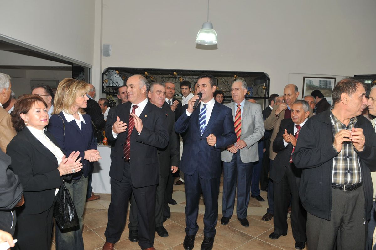 Sarıgül, Oyak Sitesi Sakinleri ile Buluştu