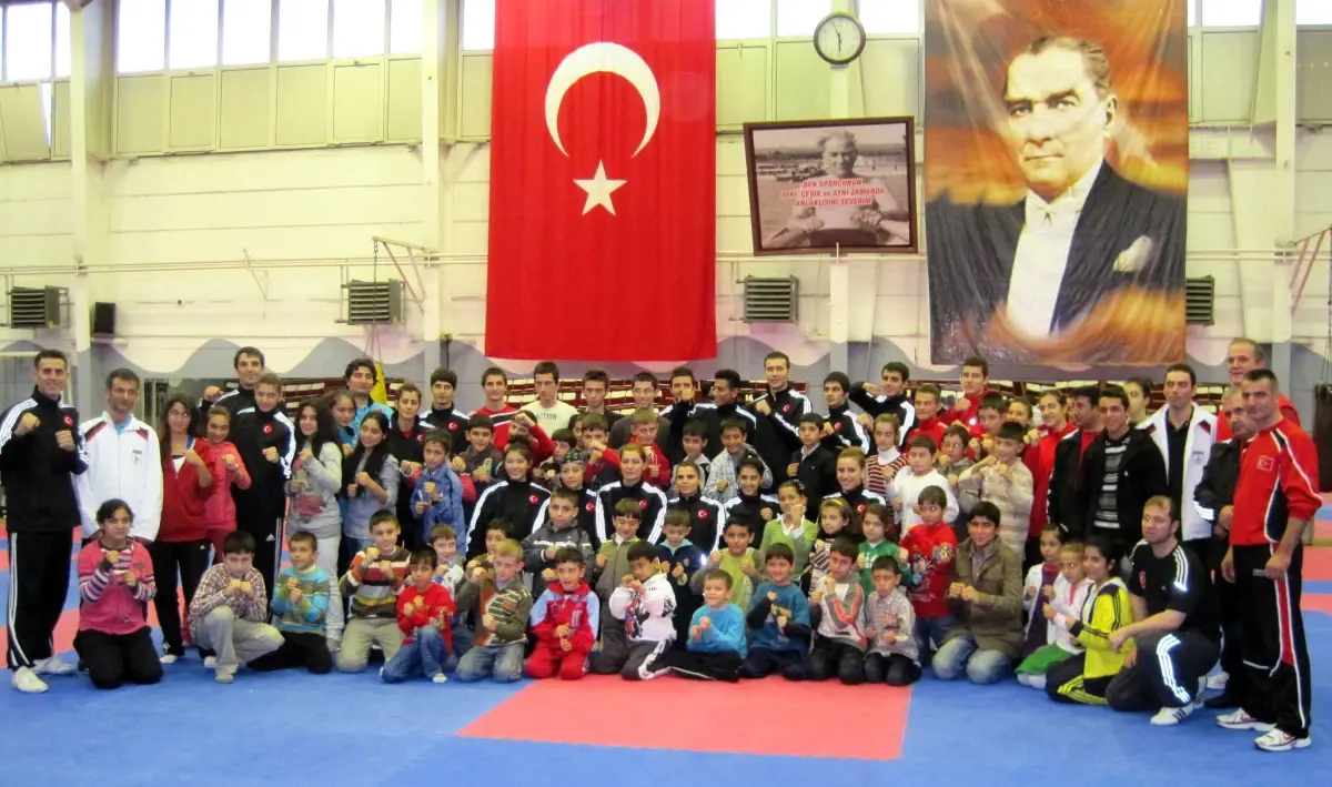 Tekvandoculardan Ziyaret