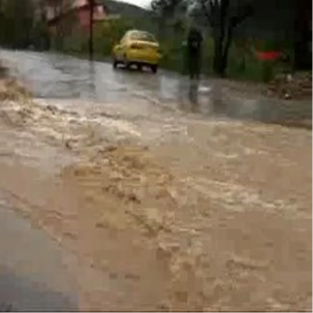 Toprak Kaydı Yol Kapandı