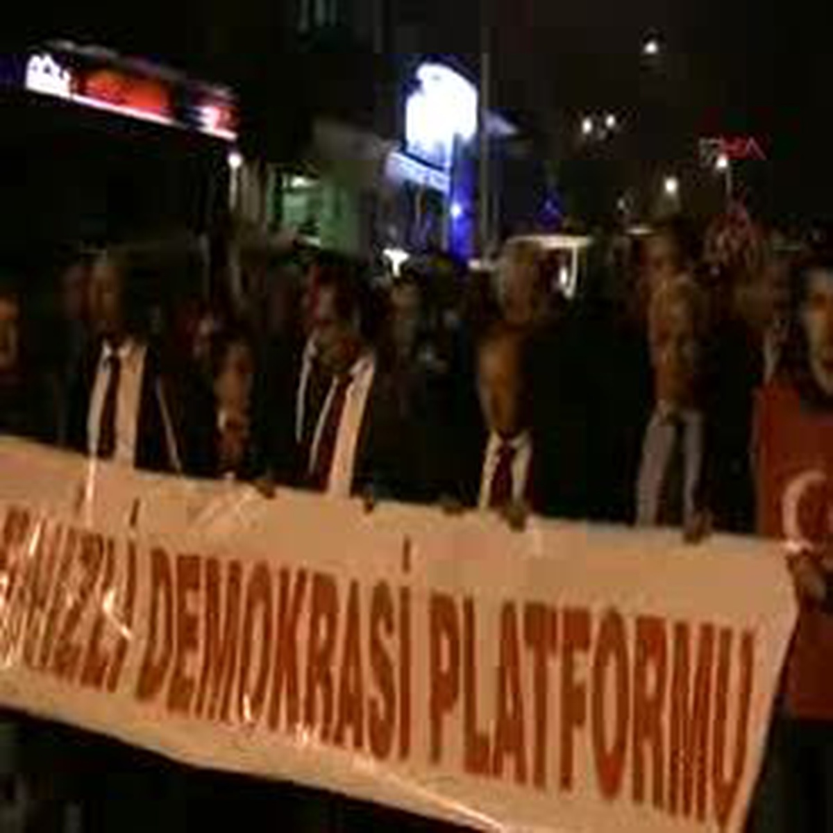 Denizli´de Cumhuriyet Yürüyüşüne 5 Bin Kişi Katıldı