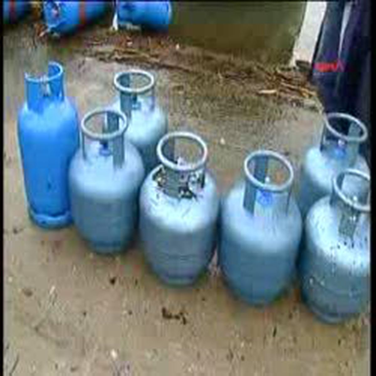 3 Bin Adet LPG Tüpü Sel Nedeniyle İzmit Körfezi\'ne Dağıldı