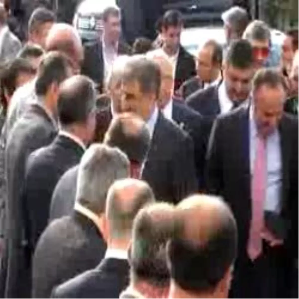 Çevreciyi 4 Polis Bekledi