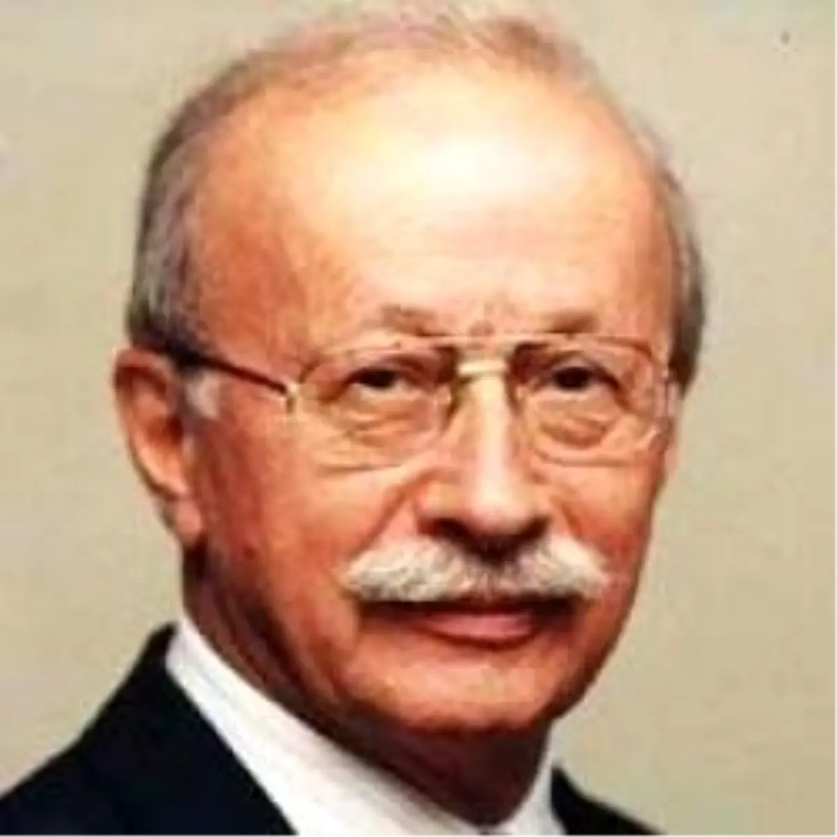 Oktay Ekşi İstifa Etti