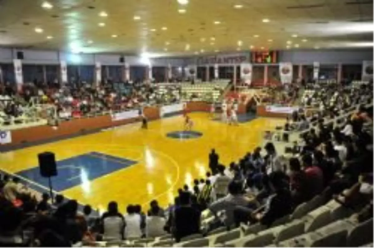 Gaziantep Büyükşehir Basketbol Takımı Fark Attı