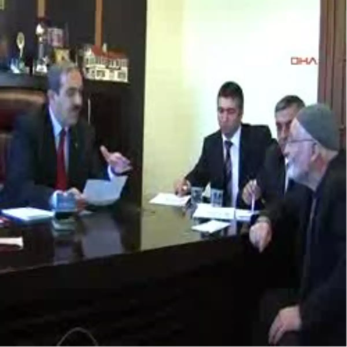 İntihar Eden Sendika Başkanı Toprağa Verildi