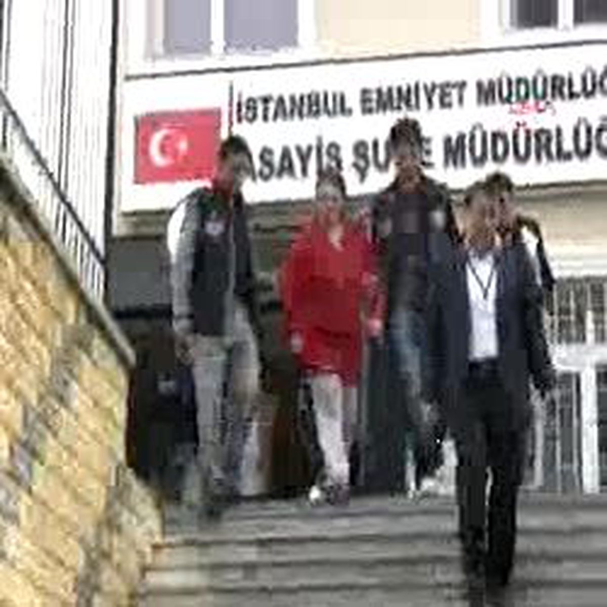 Karnındaki Bebeğiyle Hapise