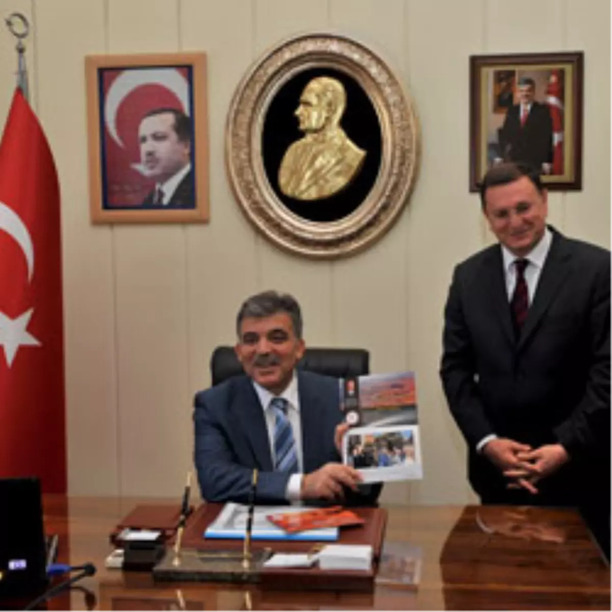 Abdullah Gül Antakya Belediyesi’ni Ziyaret Etti