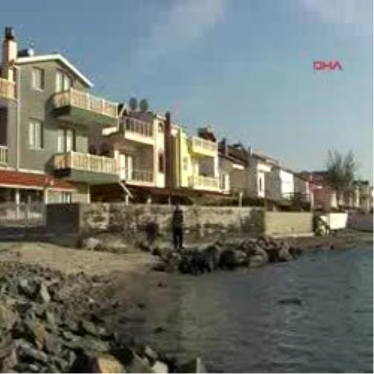 Altınova\'yı Deniz Kemiriyor