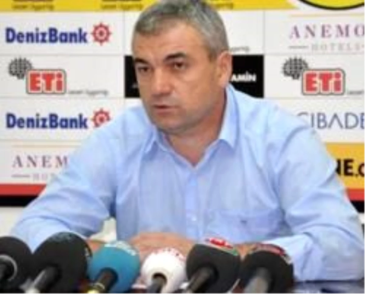 Sivasspor Teknik Direktörü Çalımbay: