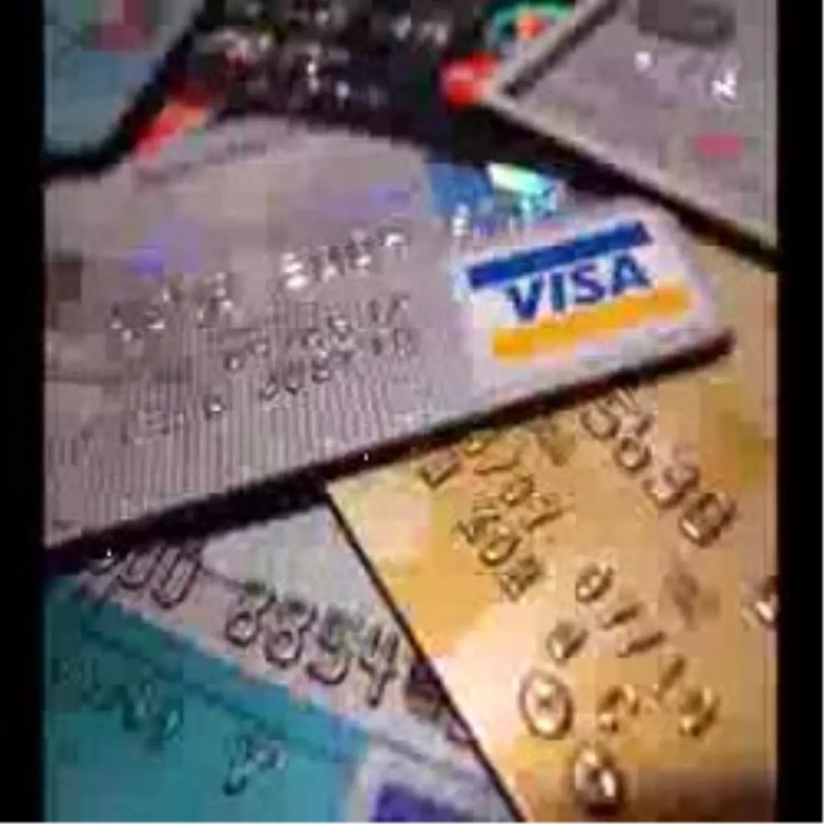 İstanbul\'da "Hacker Kardeşliğine" Polis Darbesi