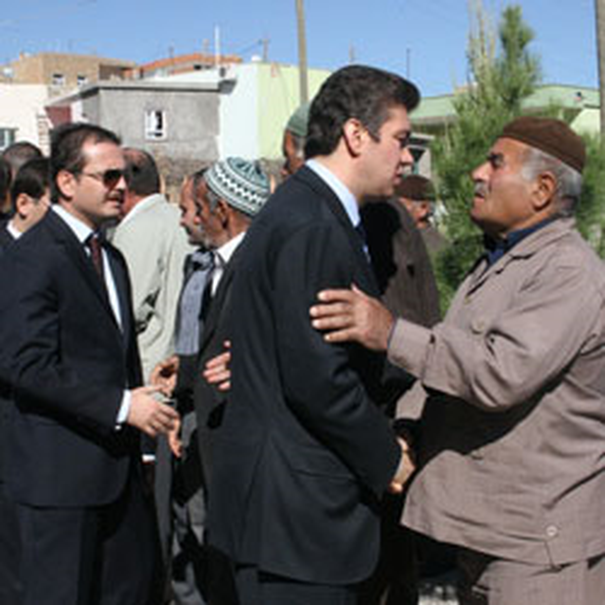 Mardin Milletvekili Yüksel Taziye Ziyaretlerinde Bulundu