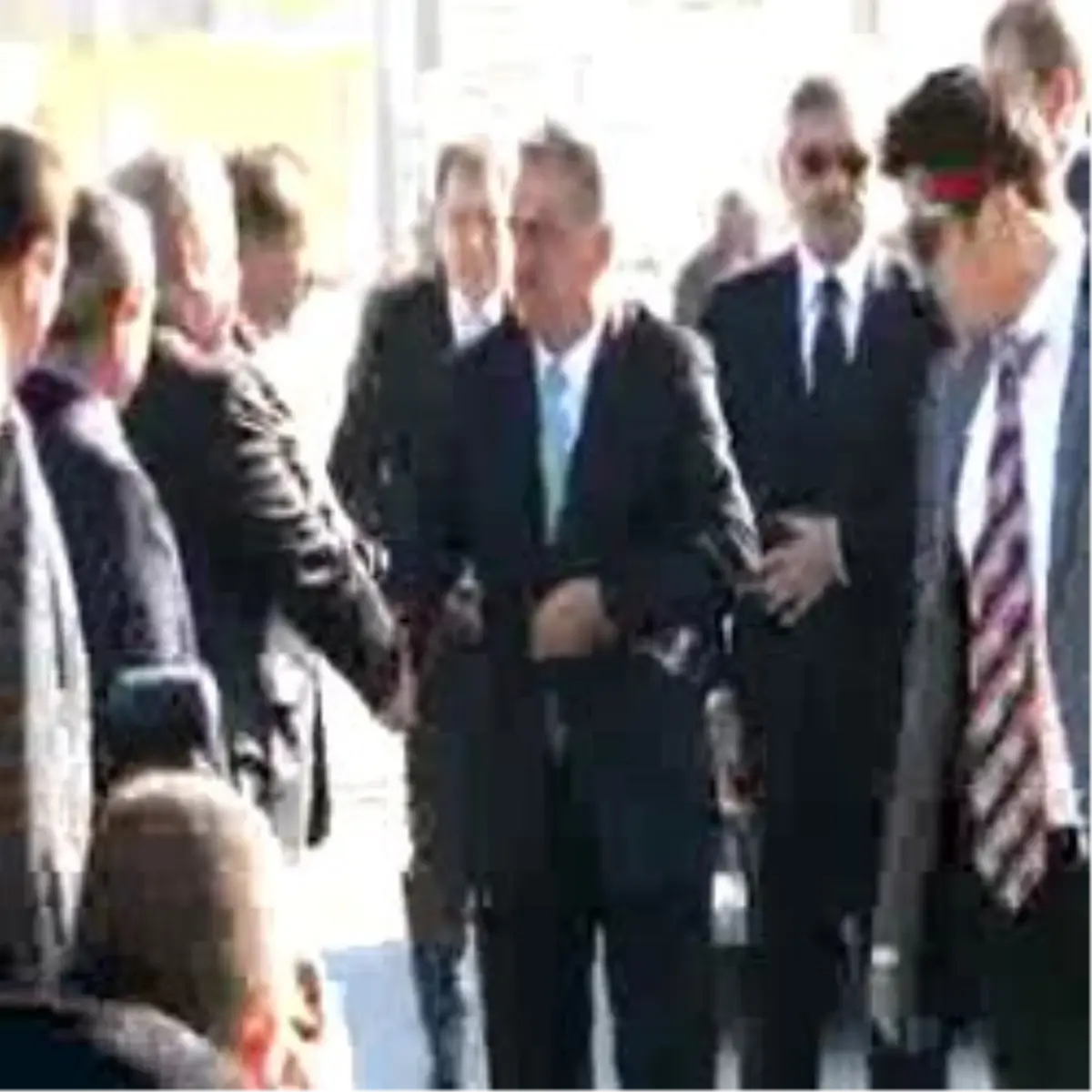 Edirne - Bakan Yazıcı, "Yurt Dışına Çıkış Harcı Bilet Fiyatlarına Yansıtılabilir"