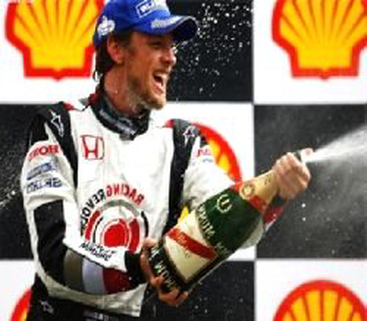 Formula 1 Şampiyonuna Silahlı Saldırı