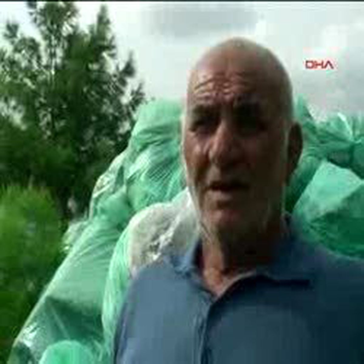 Çöplerin Başında Dört Gündür Nöbet Tutuyor