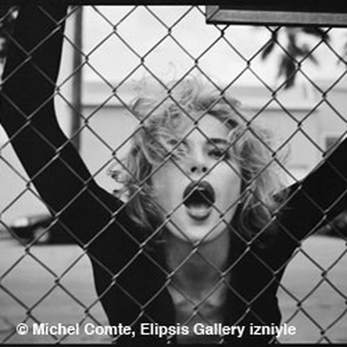 MICHEL COMTE 'Women ' Fotoğraf Sergisi 
