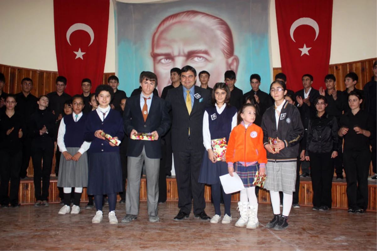 10 Kasım, Atatürk’ü Saygı Ve Şükranla Anıyoruz