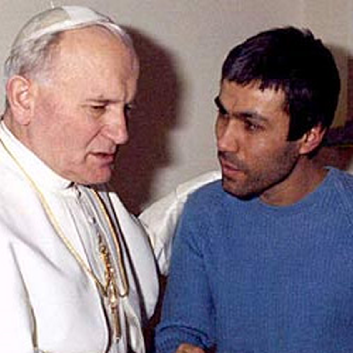 'Papa'ya Suikast Emrini Vatikan Verdi'