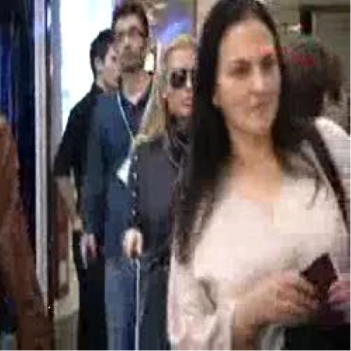 Anastacia Baskılara Rağmen KKTC\'ye Gitti