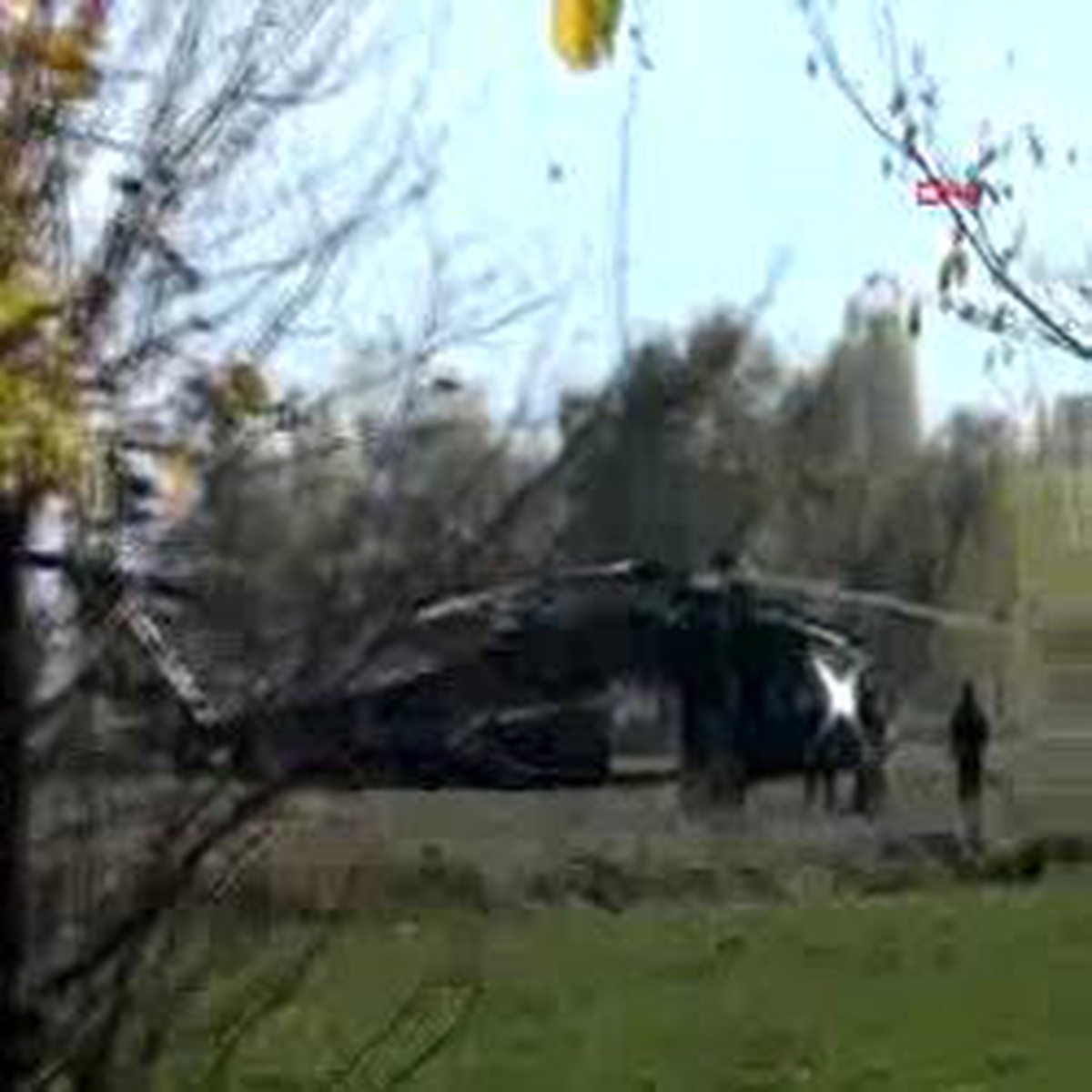 Askeri Helikopter Araziye Zorunlu İniş Yaptı