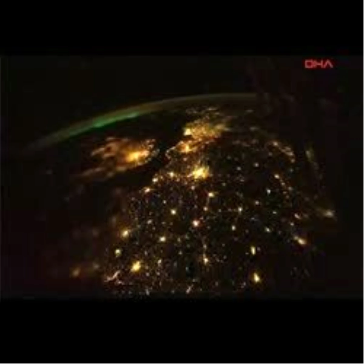 Uzay İstasyonundan Geceyarısı İstanbul