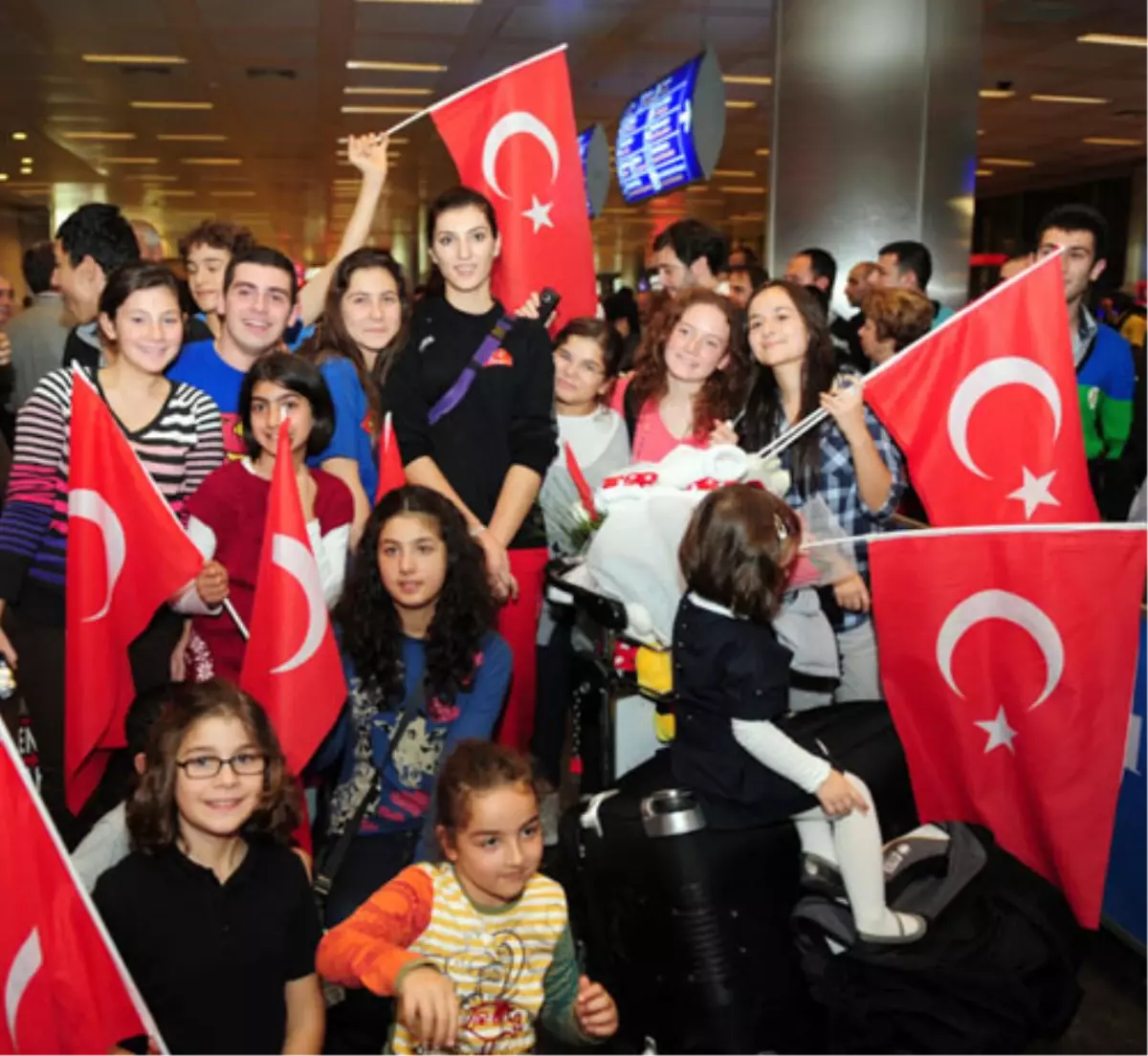 Filenin Sultanları Yurda Döndü