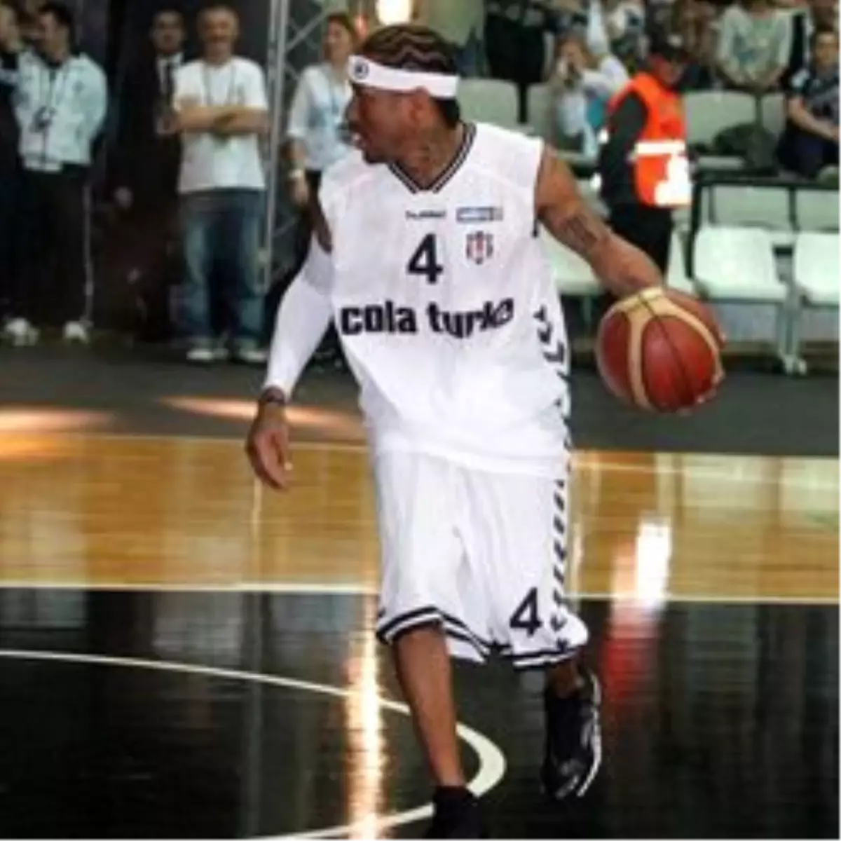 Iverson\'lı Beşiktaş Cola Turka Mağlup