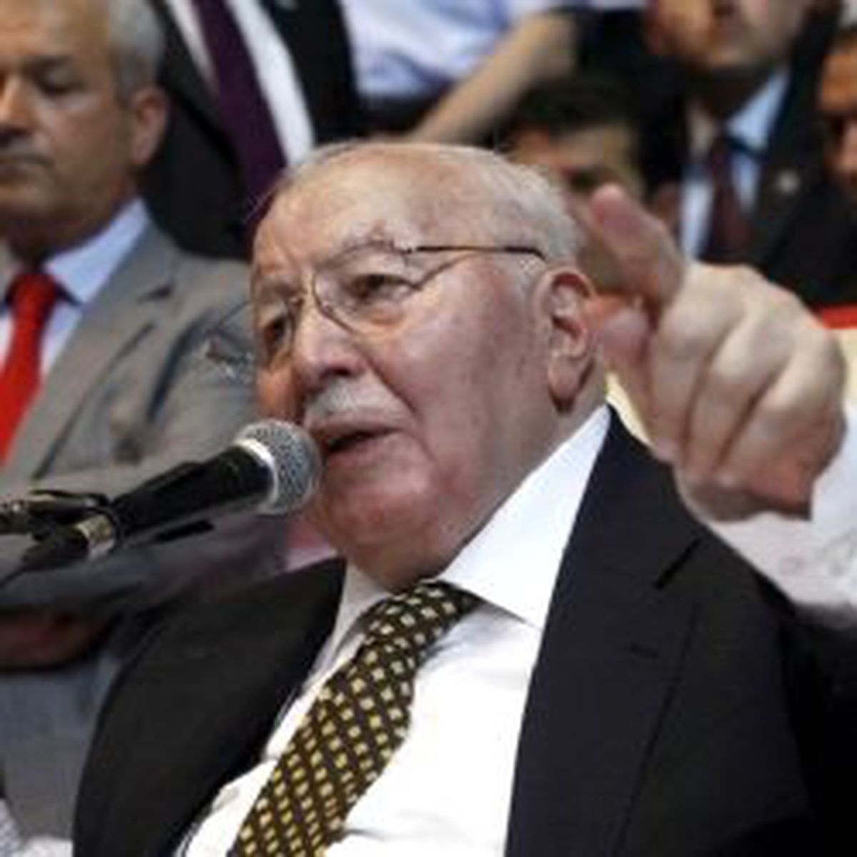 Erbakan: Medya AKP’ye Çalışıyor