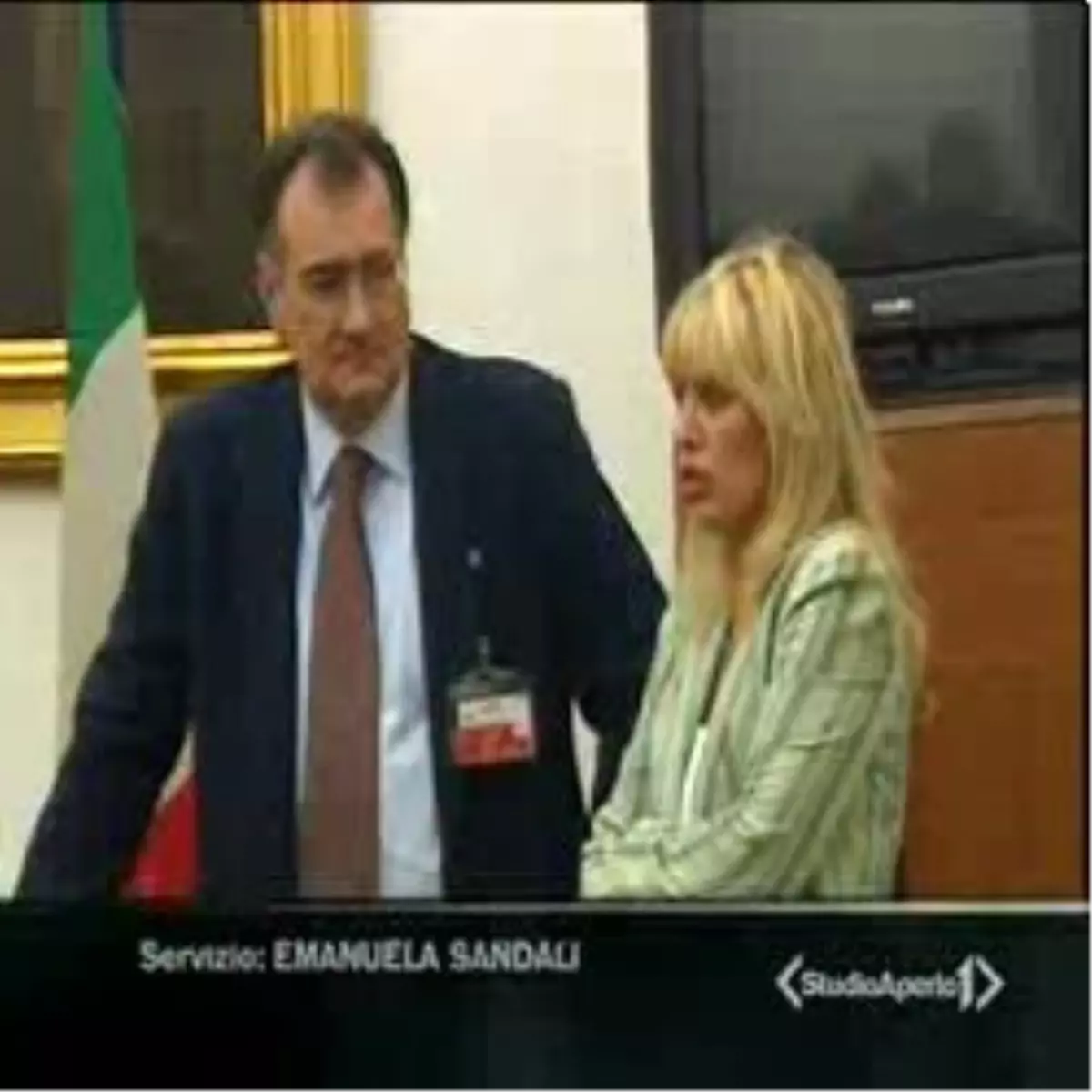 Gözde Bakan İstifanın Eşiğinde