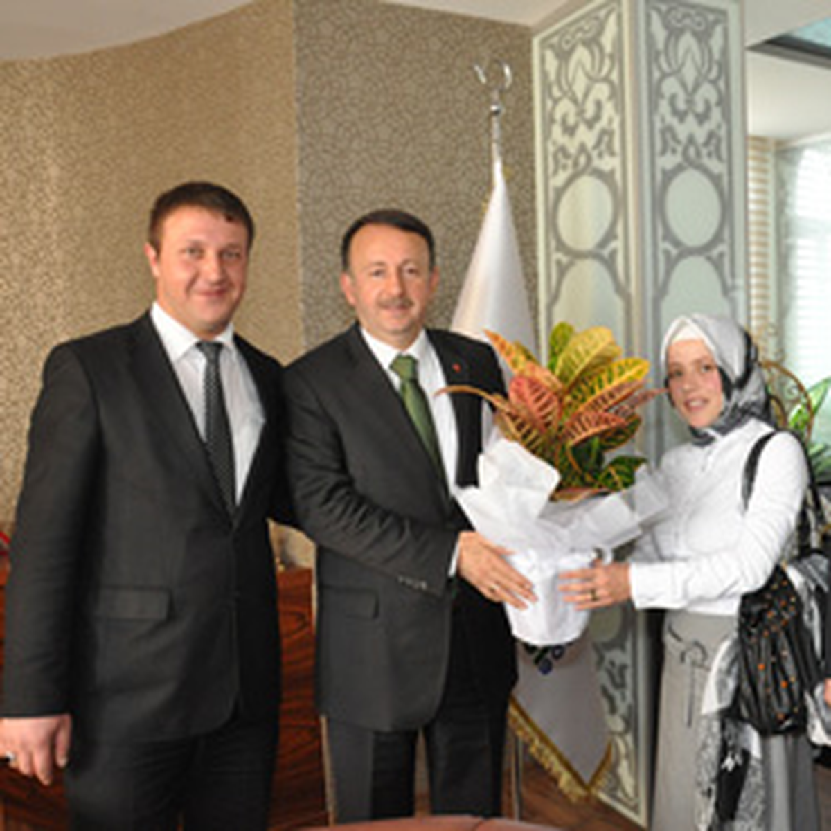 Ak Kartepe Gençliği Karabalık'ı Ziyaret Etti