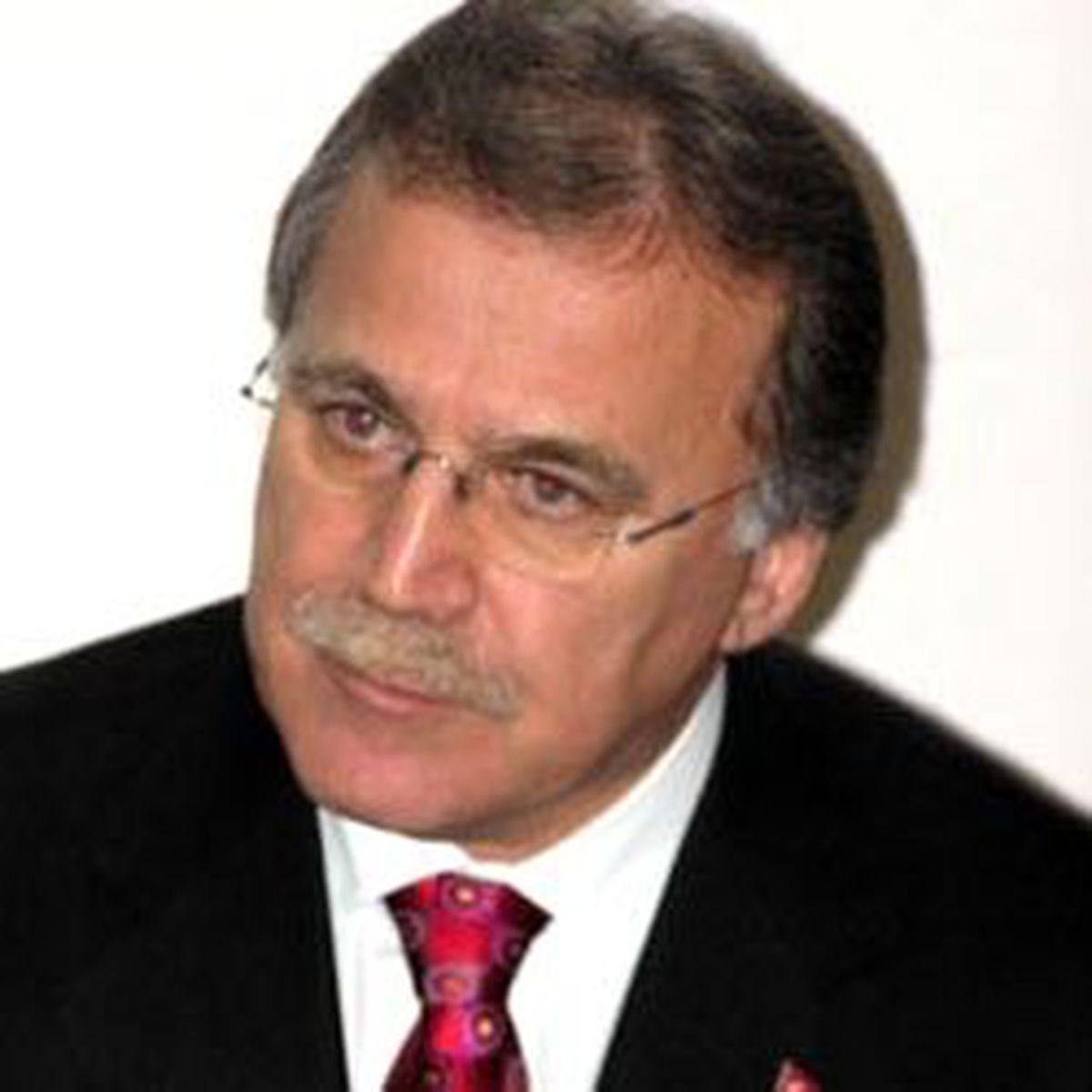 Şahin: Baş Tacımız Öğretmenlerimiz