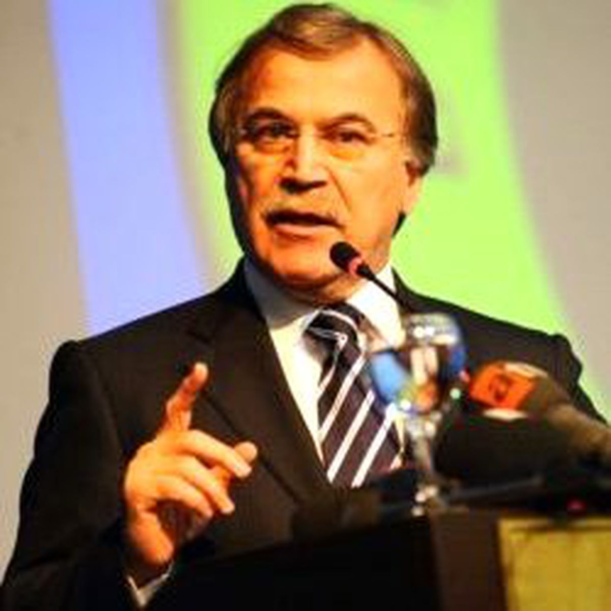 'Siviller Darbe Değil Seçim Yapar'