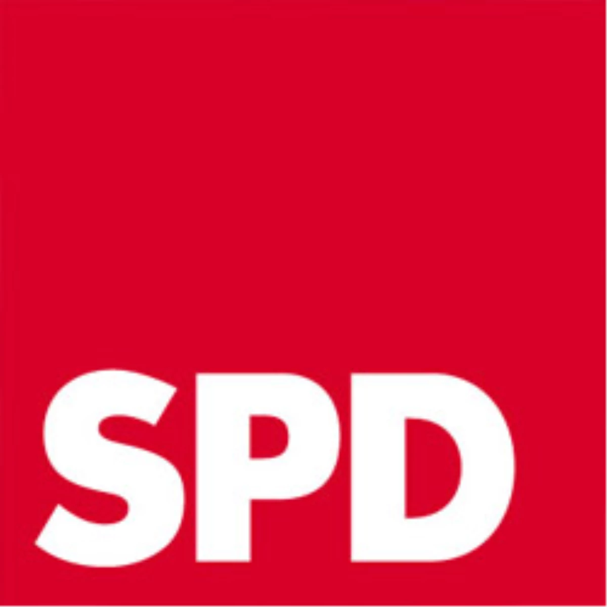 SPD, 25 Yıllık Türk Üyelerine Plaket Verdi