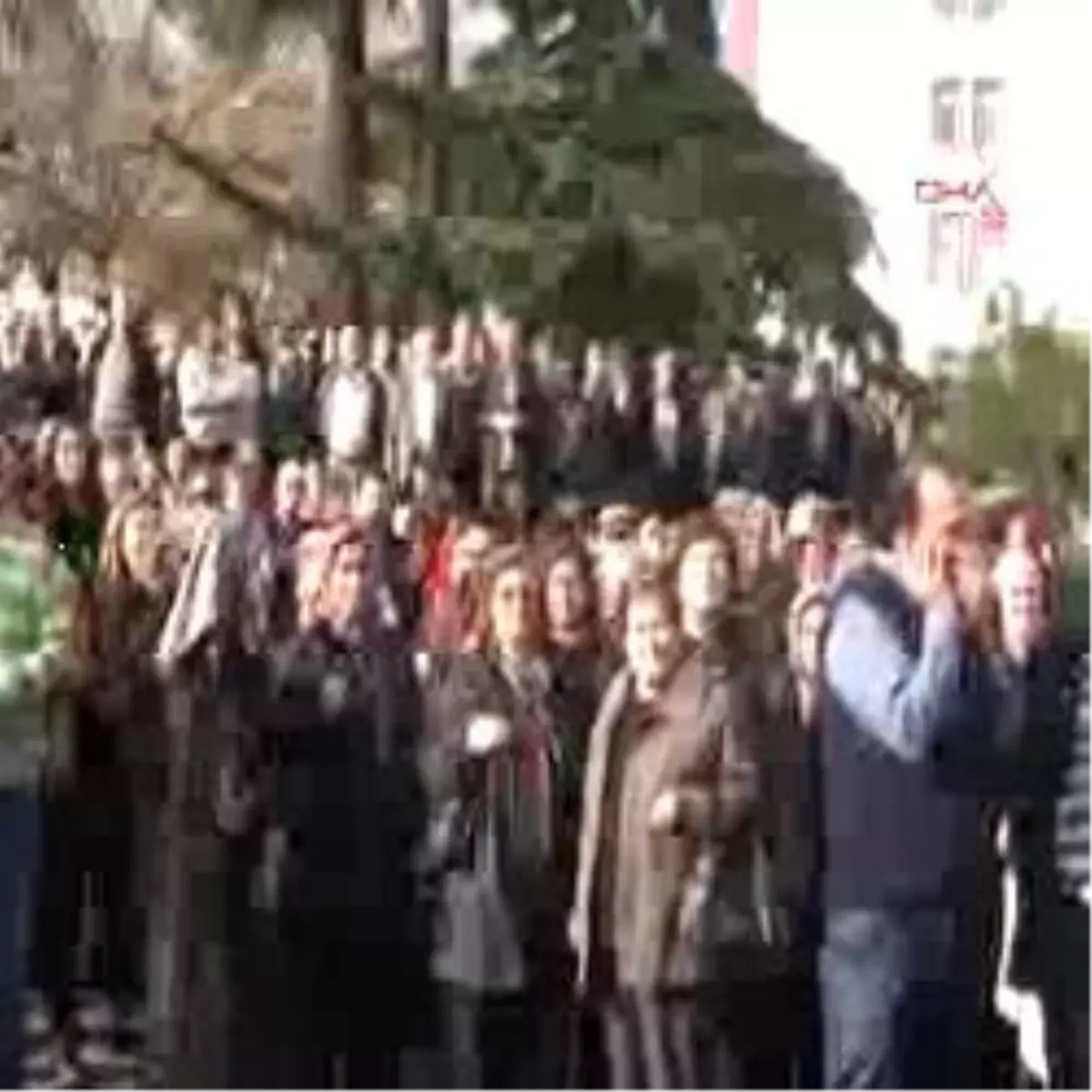 Eski Başkanı Binlerce Kişi Uğurladı