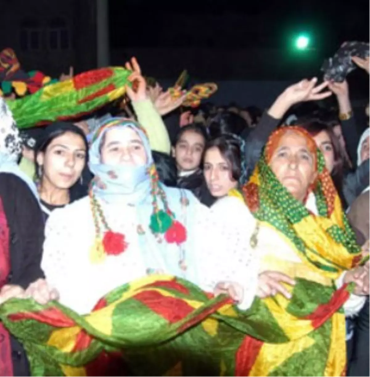 10 Bin Kişi PKK'nın Kuruluşunu Kutladı