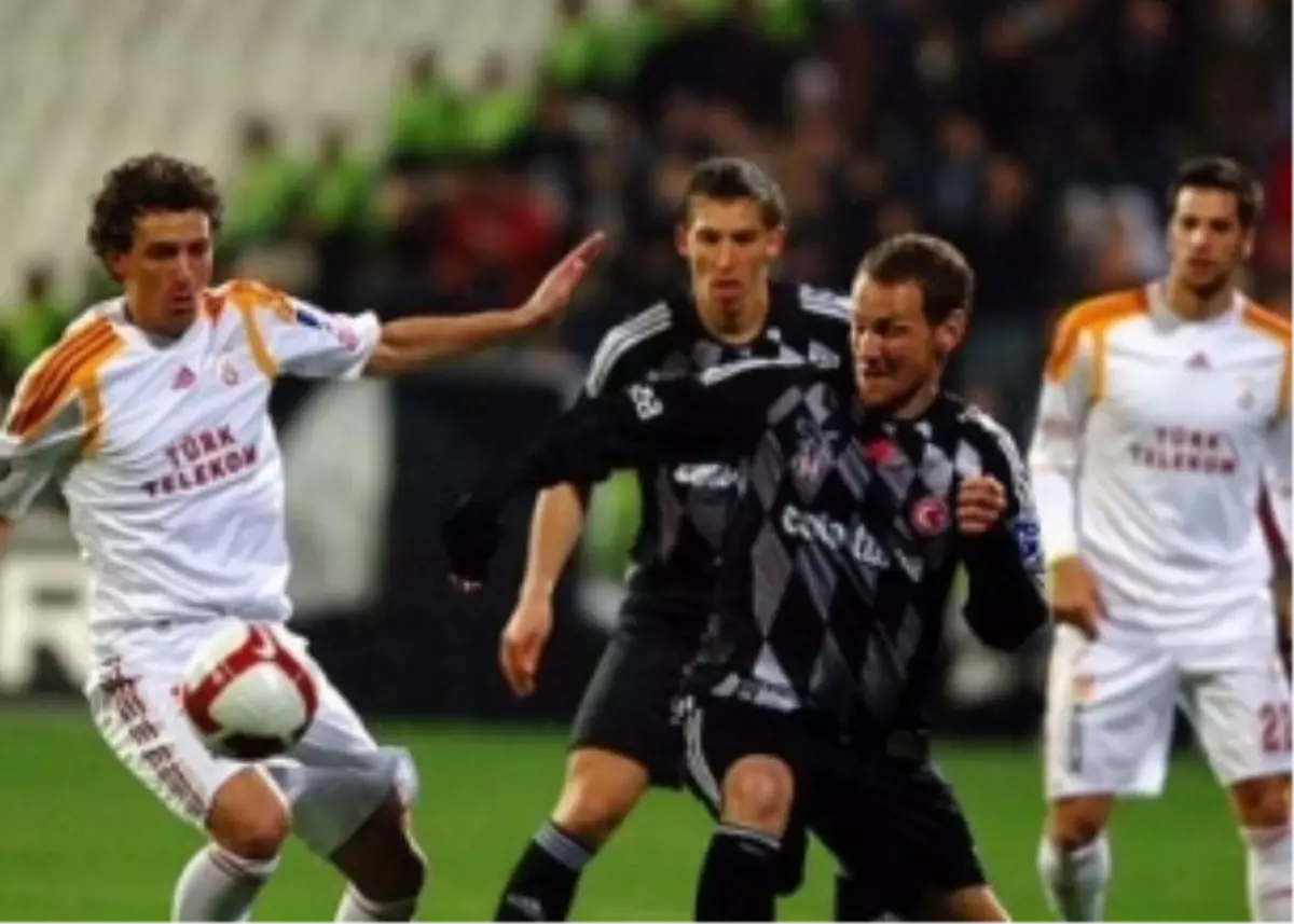 Ali Sami Yen\'de Dev Kapışma