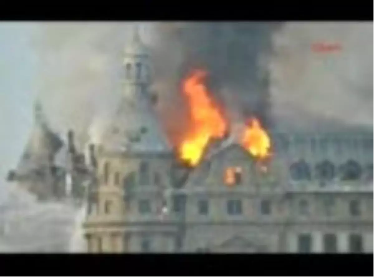 Haydarpaşa Tren Garı\'nda Yangın Çıktı