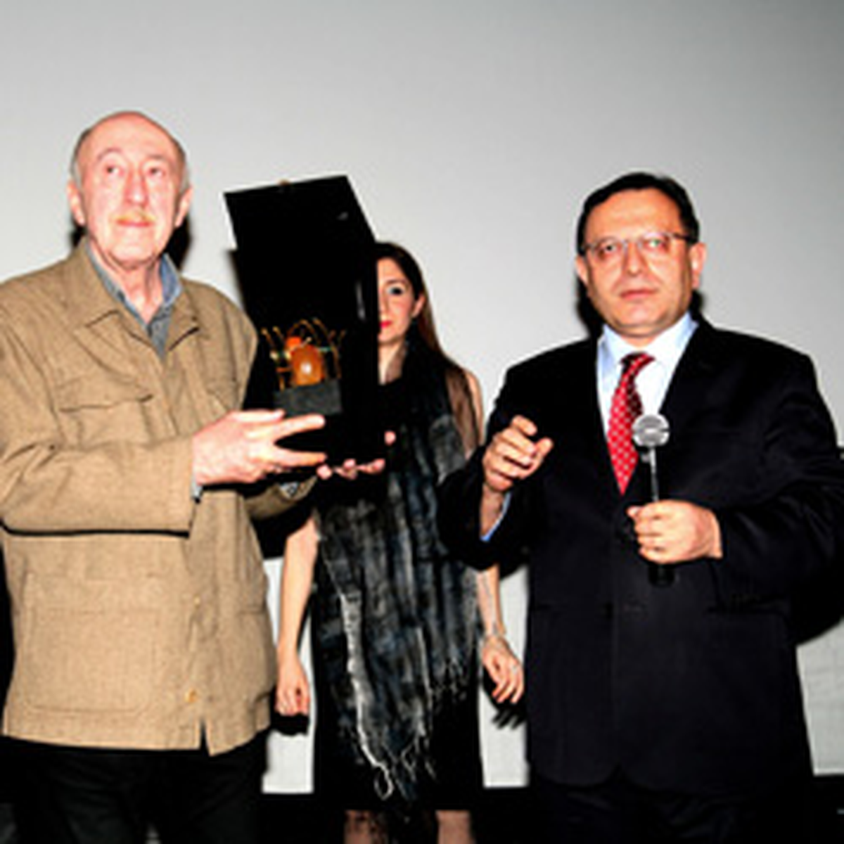 Otar Iosseliani\'ye Yaşam Boyu Başarı Ödülü Verildi