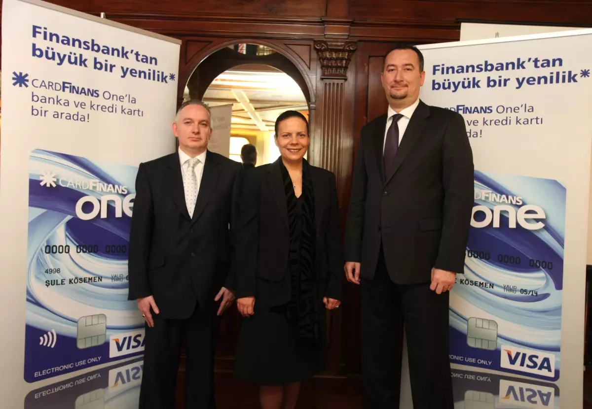 Kredi Kartı İle Banka Kartının Güçleri Tek Kartta Birleşti