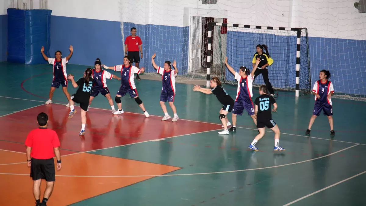 Türkiye Üniversitelerarası 2. Lig Hentbol Müsabakası Başladı