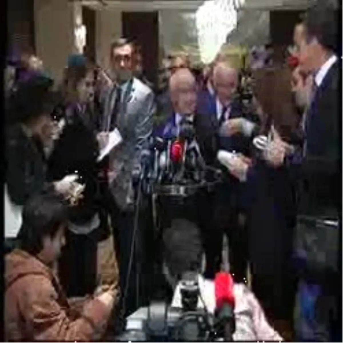 Başbakan Yardımcısı Cemil Çiçek Soru Cevap